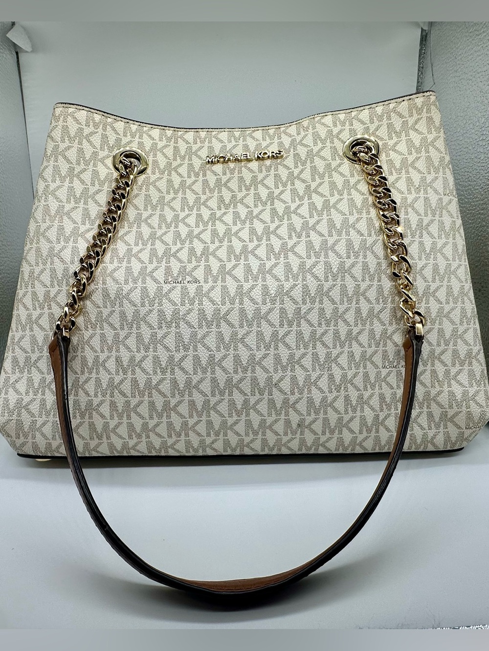 Michael Kors Jet Set Travel Vanilla MK Signature Chain Tote Shoulder Bag
